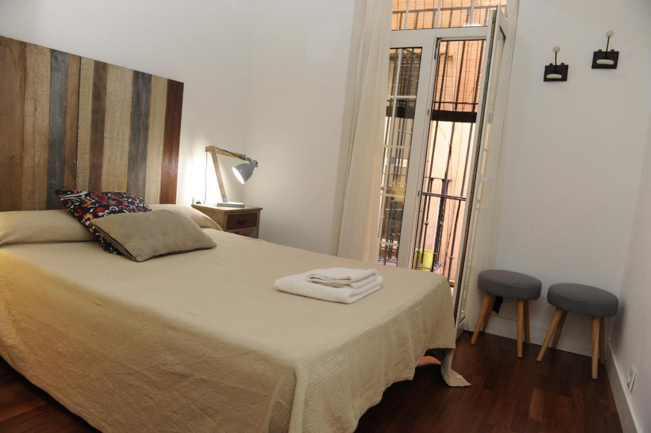 Apartamento Vacacional Santa Cruz Seville Exterior photo